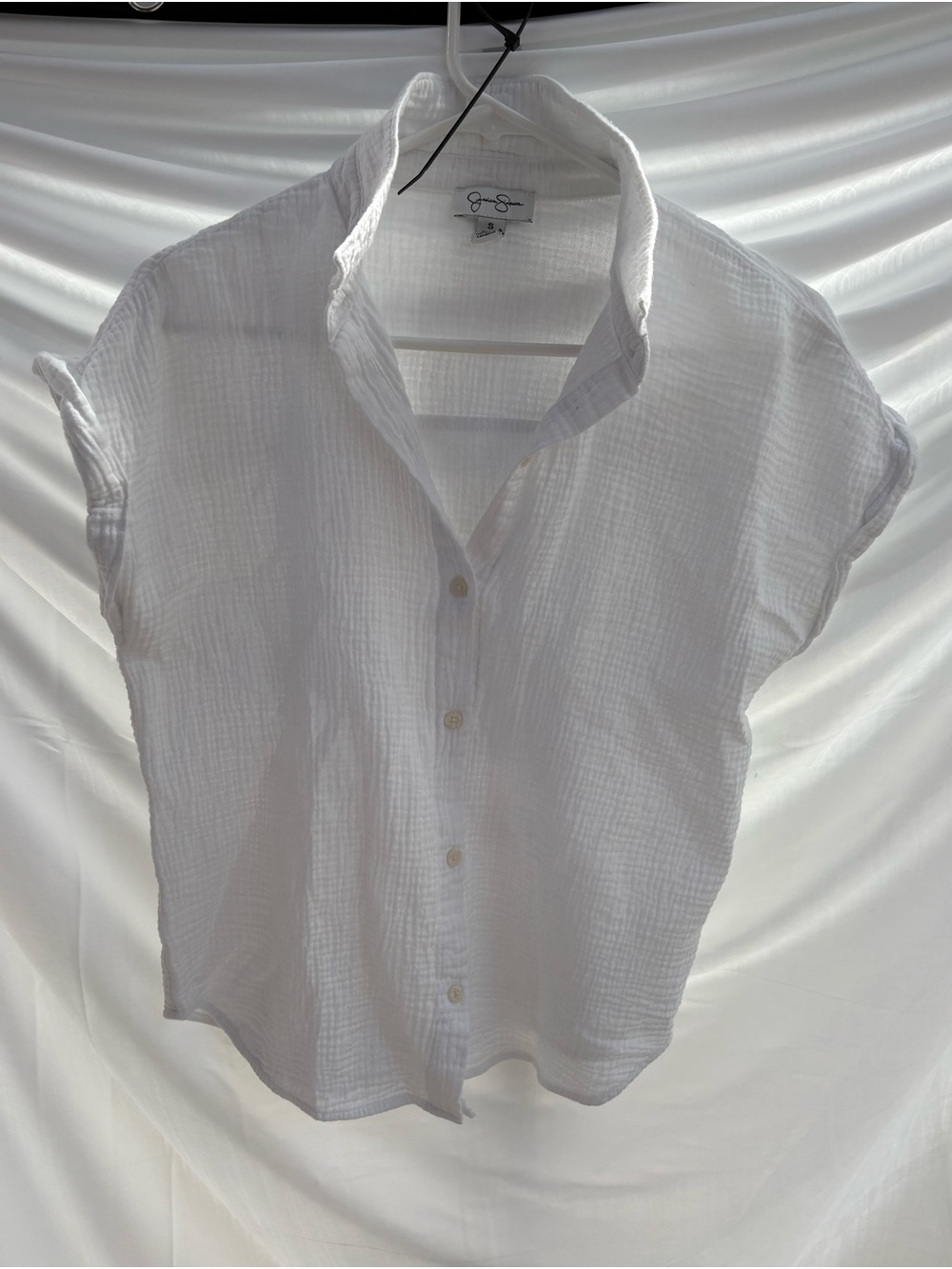 Jessica Simpson White Short Sleeve Button-Down Gauze Shirt